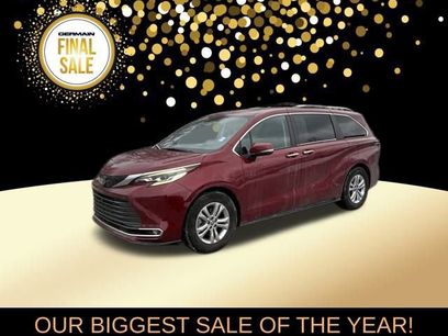 Used 2022 Toyota Sienna Platinum