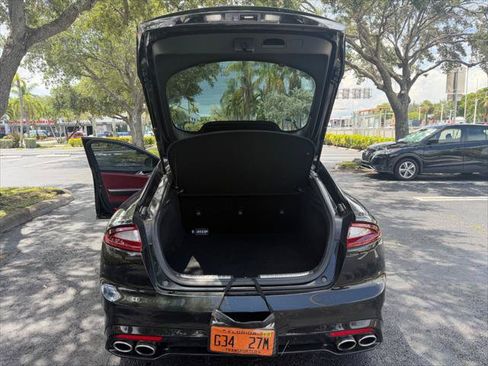 Used 2018 Kia Stinger GT1 RWD image 17