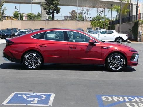 New 2025 Hyundai Sonata SEL FWD image 2