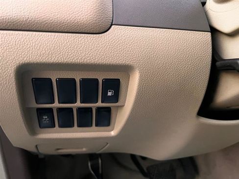 Used 2011 Nissan Murano S AWD/4WD image 24