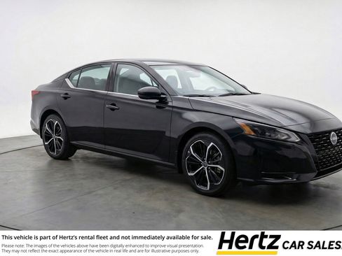 Used 2025 Nissan Altima 2.5 SR FWD image 1