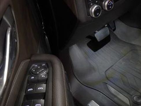 Used 2021 GMC Yukon XL Denali w/ Denali Ultimate Package image 11