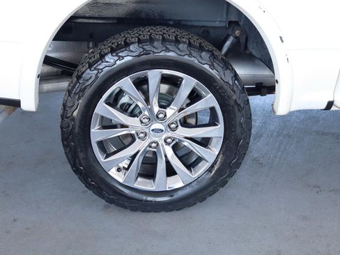 Used 2016 Ford F150 Lariat w/ Equipment Group 501A Mid RWD image 5