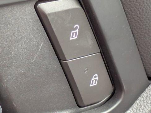 Certified 2025 GMC Acadia Elevation w/ Elevation Premium Package image 26