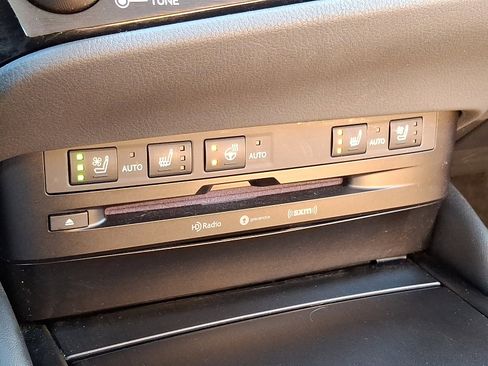 Used 2022 Lexus ES 350 w/ Premium Package image 25