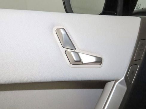 Used 2026 BMW iX xDrive60 image 10