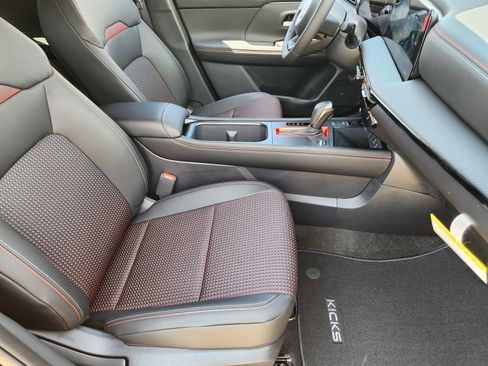 New 2026 Nissan Kicks SR image 13