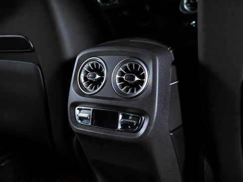 Used 2025 Mercedes-Benz G 63 AMG 4MATIC image 41