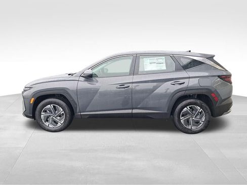 New 2026 Hyundai Tucson Blue SE w/ Tow & Go Package AWD/4WD image 2