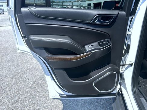 Certified 2019 Chevrolet Tahoe LT AWD/4WD image 17