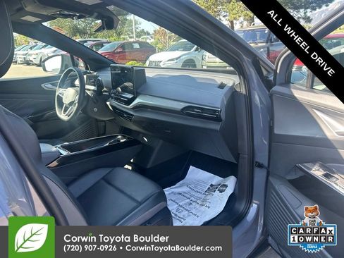 Used 2023 Volkswagen ID.4 Pro S AWD/4WD image 11
