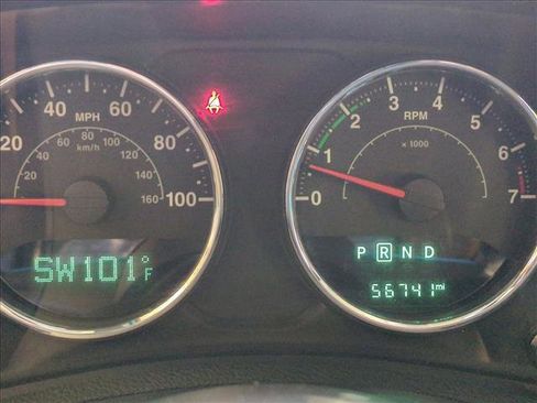 Used 2018 Jeep Wrangler Unlimited Sport w/ Connectivity Group image 9