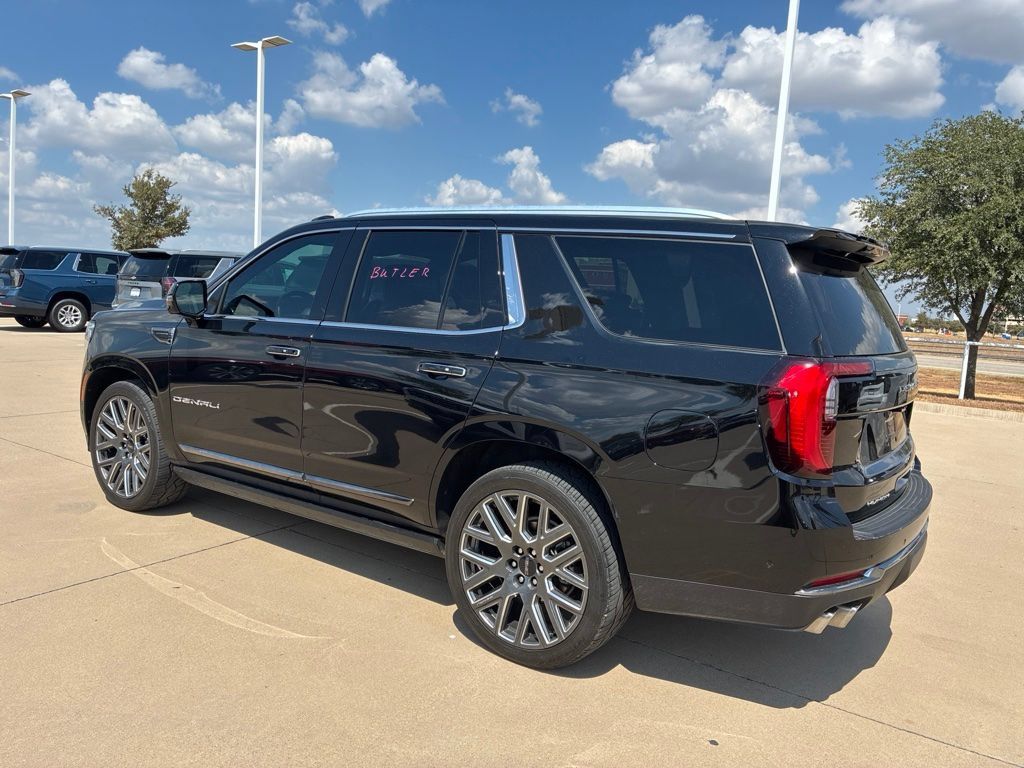 Used 2025 GMC Yukon Denali Ultimate AWD/4WD image 3