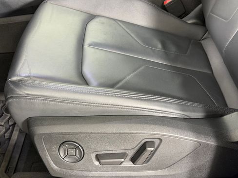 Used 2023 Audi Q3 2.0T Premium w/ Convenience Package AWD/4WD image 14