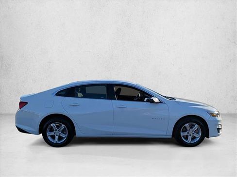 Used 2024 Chevrolet Malibu LS image 4