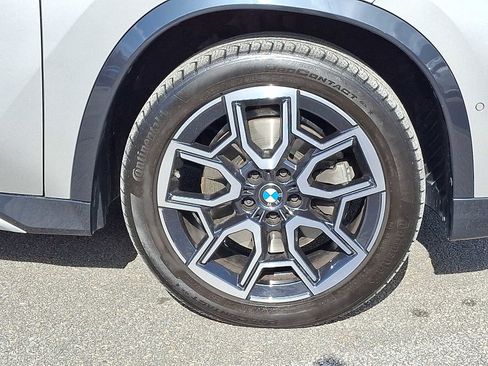 Used 2025 BMW X1 xDrive28i w/ Technology Package image 9