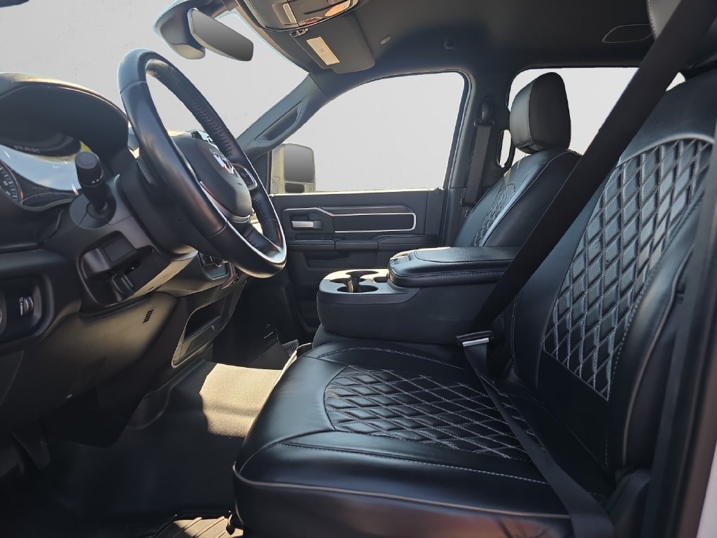 Used 2024 RAM 2500 Big Horn w/ Sport Appearance Package AWD/4WD image 11