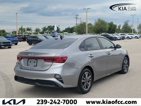 Certified 2024 Kia Forte LXS FWD image 6