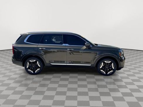 Certified 2025 Kia Telluride S FWD image 10