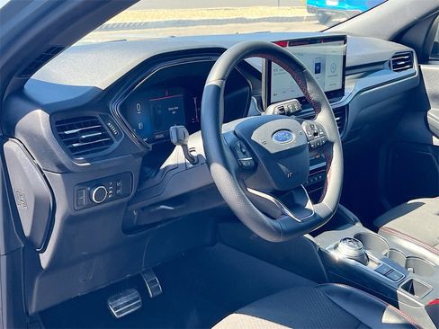 Used 2024 Ford Escape ST-Line w/ Tech Pack #1 image 9