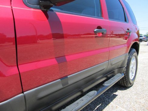 Used 2006 Ford Escape XLT AWD/4WD image 4