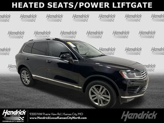 Used 2015 Volkswagen Touareg Sport image 1