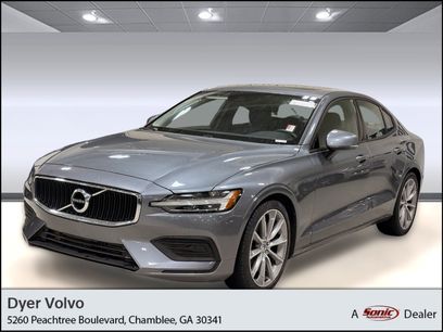 Used 2019 Volvo S60 T5 Momentum w/ Multimedia Package
