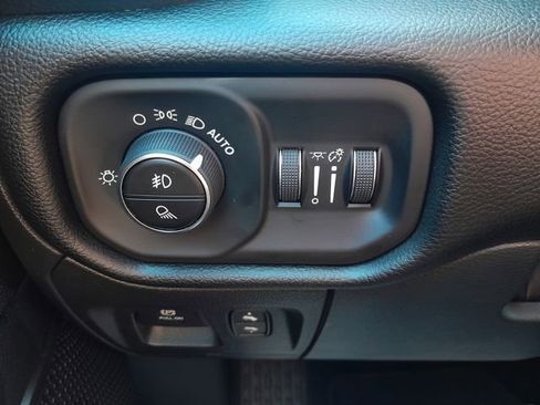 Used 2026 RAM 1500 Big Horn AWD/4WD image 17