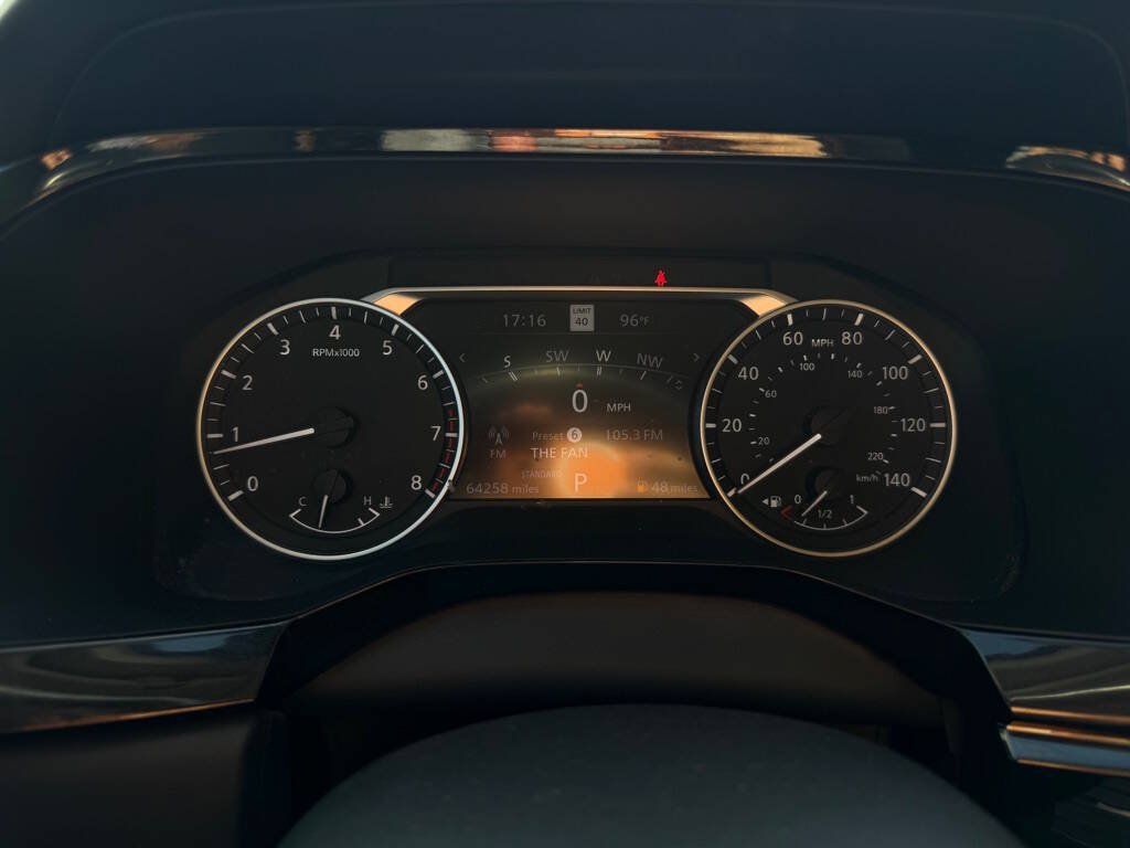 Used 2022 Nissan Pathfinder SL FWD image 18