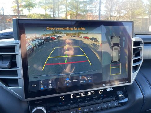 Used 2024 Toyota Sequoia Platinum image 11