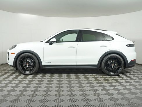 Certified 2025 Porsche Cayenne GTS AWD/4WD image 2