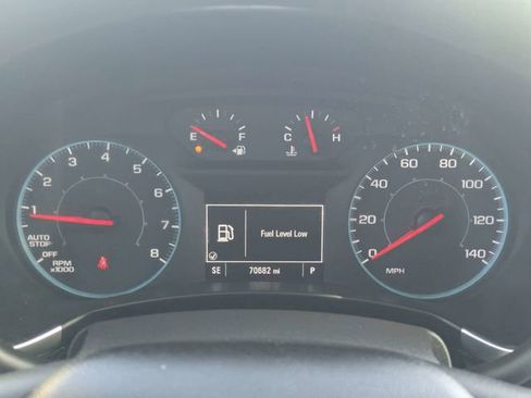 Used 2020 Chevrolet Equinox LS image 28