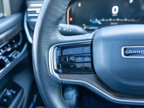 Used 2024 Jeep Grand Wagoneer L 4WD image 25