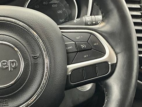 Used 2018 Jeep Compass Limited AWD/4WD image 18