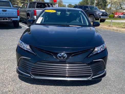 Used 2024 Toyota Camry LE image 15