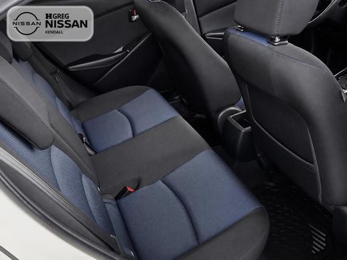 Used 2019 Toyota Yaris LE FWD image 9