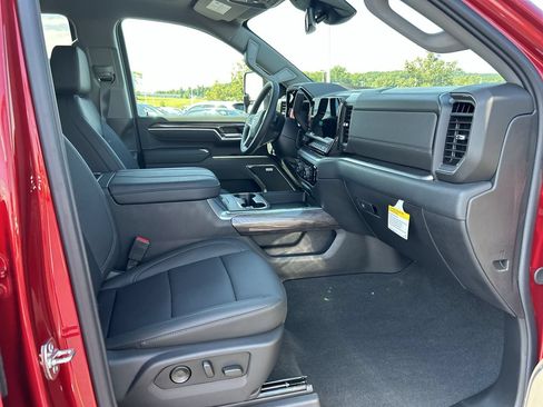 New 2026 Chevrolet Silverado 3500 LTZ w/ LTZ Convenience Package AWD/4WD image 14