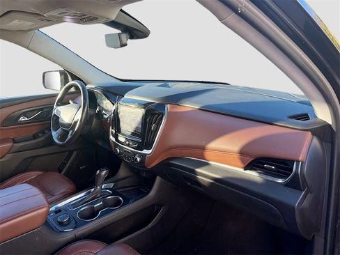 Used 2018 Chevrolet Traverse High Country w/ LPO, Cargo Package image 32