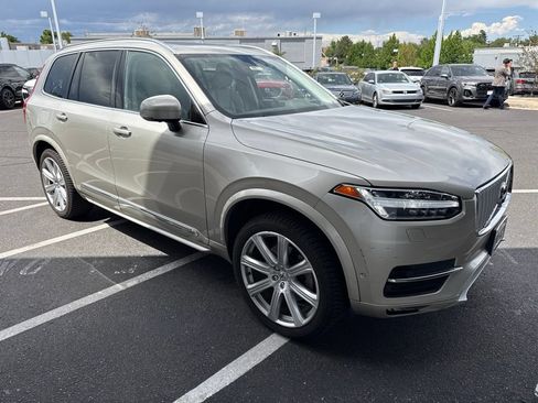 Used 2018 Volvo XC90 T6 Inscription w/ Convenience Package AWD/4WD image 2