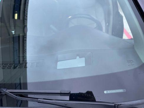 Used 2016 Cadillac Escalade Luxury image 35