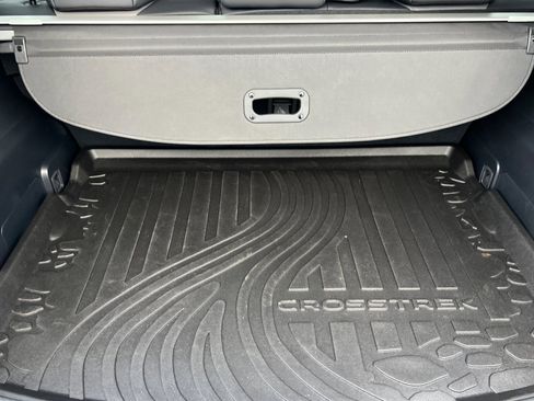 Used 2025 Subaru Crosstrek 2.5i Limited w/ Crosstrek Mirror Package image 15