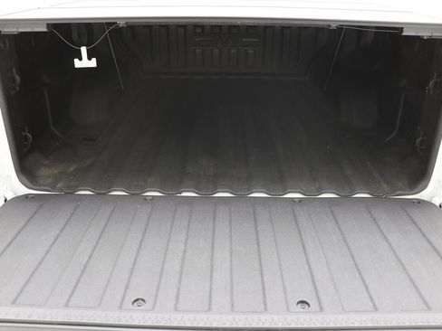 Used 2024 GMC Canyon Elevation w/ Trailering Package image 12