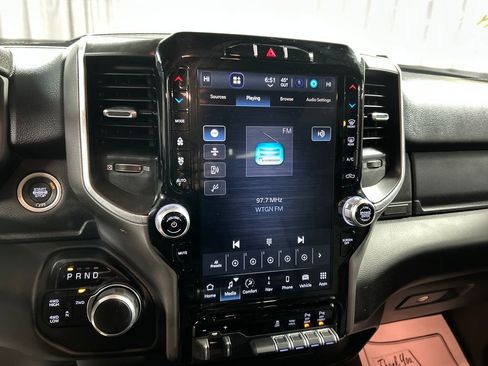 Used 2024 RAM 2500 Big Horn w/ Sport Appearance Package AWD/4WD image 17