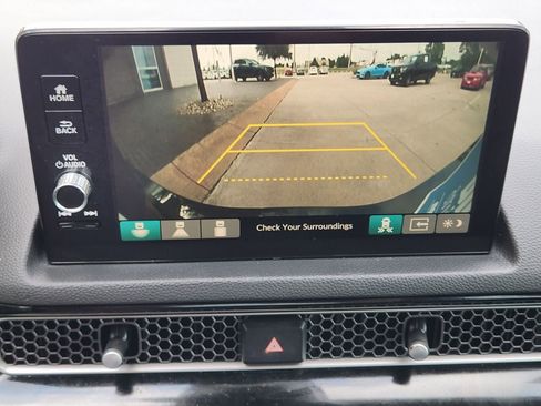 Used 2022 Honda Civic Touring image 17
