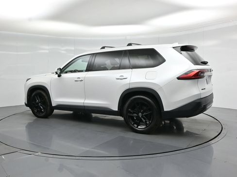 Used 2024 Toyota Grand Highlander AWD Hybrid image 7