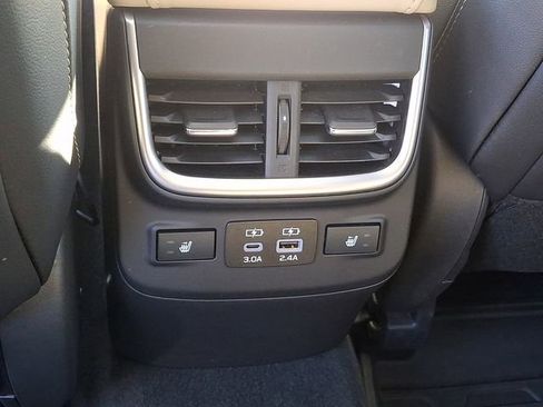 Used 2023 Subaru Outback Limited image 11