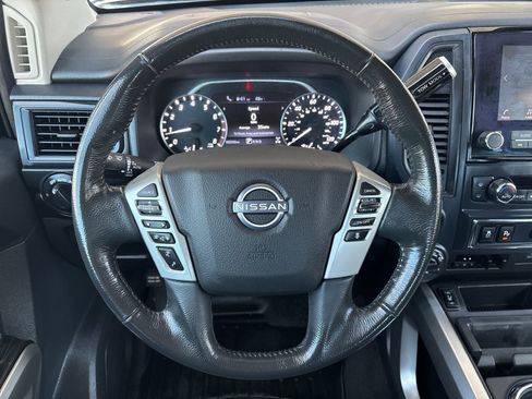 Used 2023 Nissan Titan SV w/ SV Convenience Package image 19