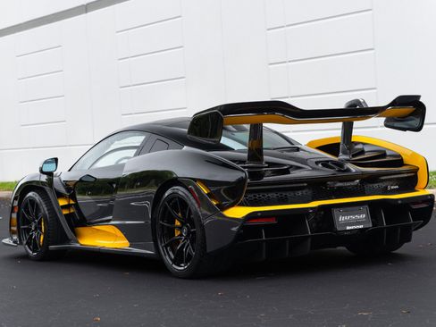 Used 2019 McLaren Senna image 51