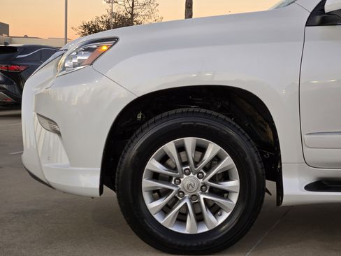 Used 2018 Lexus GX 460 Premium image 10