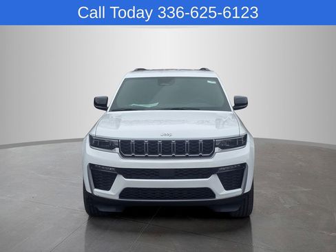 New 2026 Jeep Grand Cherokee L Limited AWD/4WD image 4